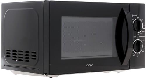 Микроволновая печь BBK 20MWG-739M/B черный