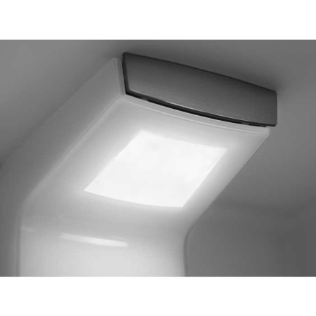 Холодильник Electrolux ENS8TE19S белый